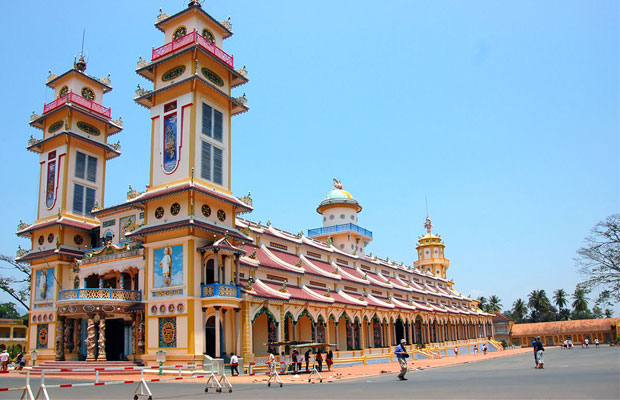 Cao Dai Temple