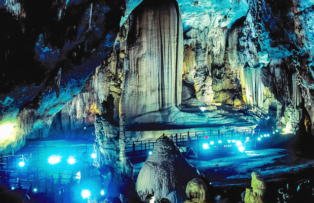 Phong Nha Caves