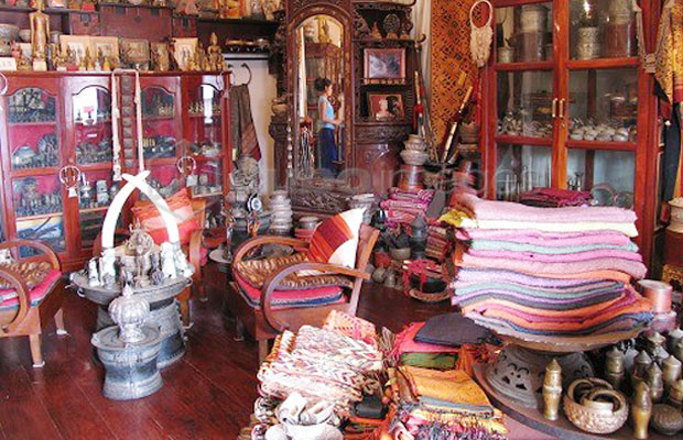 Laos Private Tours | Laos Shopping Tips