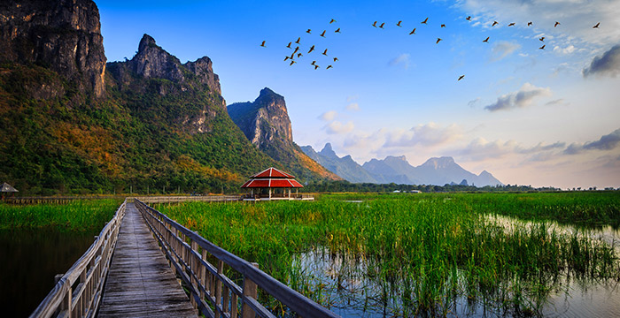 16-Day Vietnam, Laos and Thailand Discovery Tour