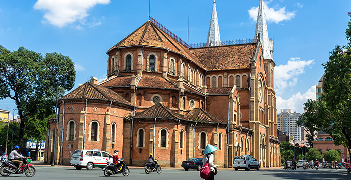 9-Day Laos and Vietnam Tour with Mekong Delta Cruise